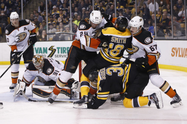 Boston Bruins fight for final playoff spot