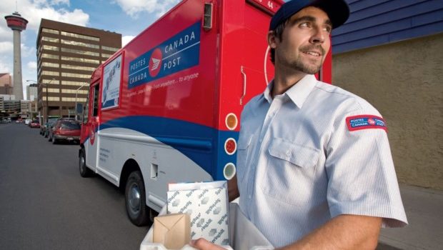 Will letters to Santa get delivered? Ongoing Canada Post labour disruption worries GTA residents