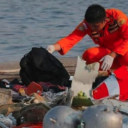 Divers Recover Black Box from Lion Air Jet Flight 610
