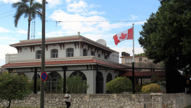 Canadian diplomats sue over mysterious “Havana Syndrome”