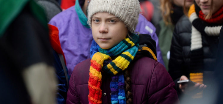 COVID-19 prompts Thunberg to move climate rally online
