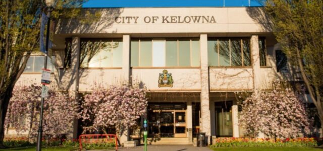 Kelowna’s temporary homeless shelters  get extensions