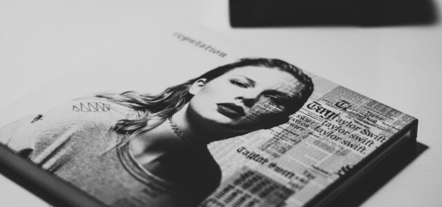 Podcast: “Phenomenon” Taylor Swift makes waves in academia